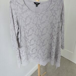 Simply Vera Vera Wang Light Gray Floral Blouse